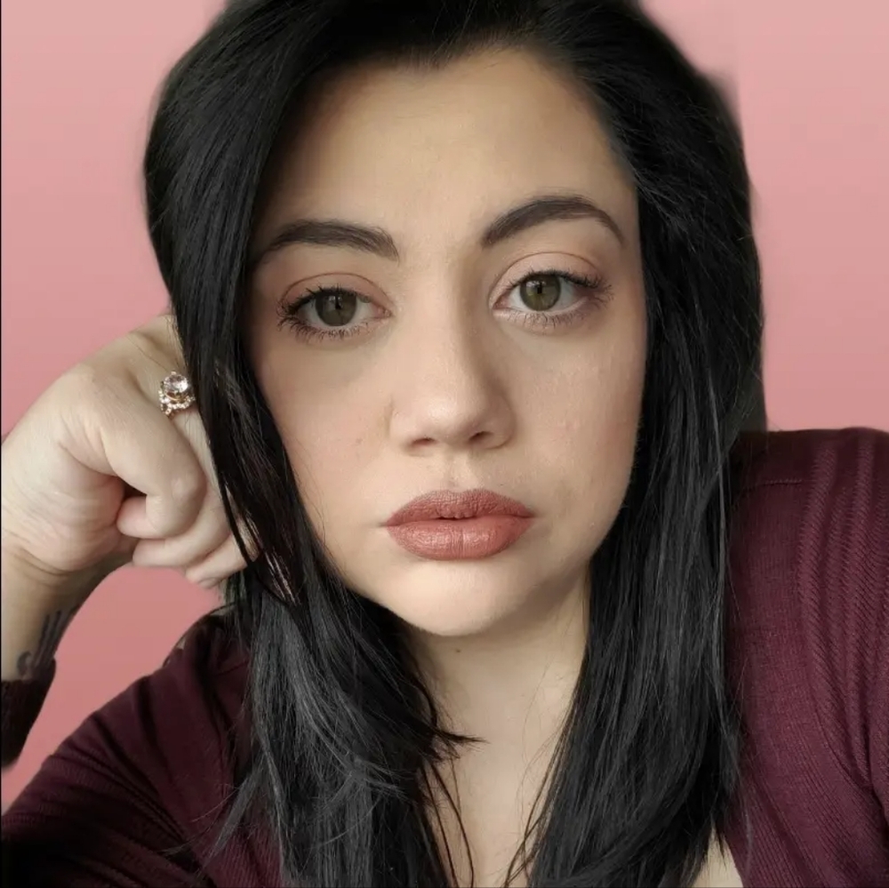 Meet your Posher, Christina